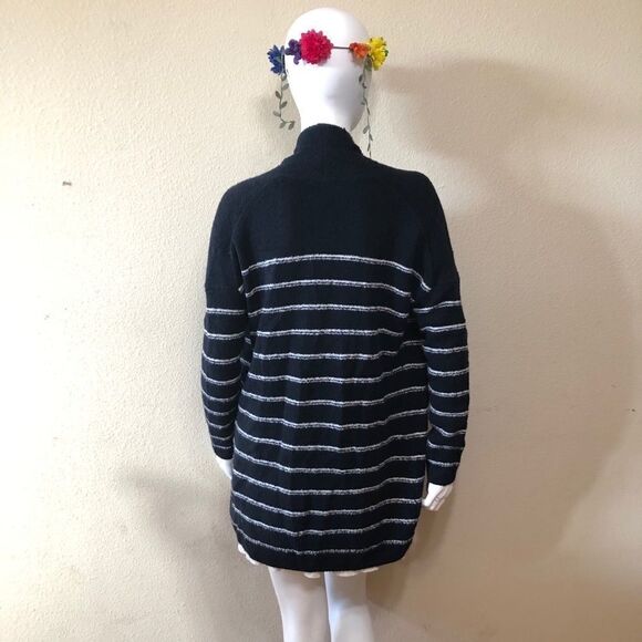 Vince Stripe Cardigan Size Extra Small - Picture 5 of 11